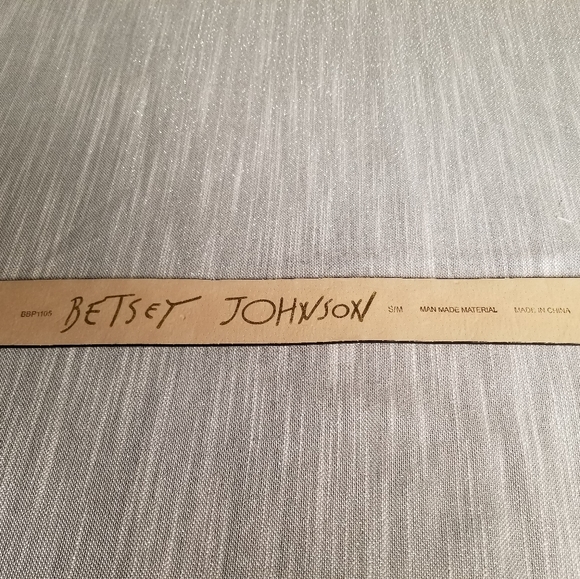 Betsey Johnson belt - Picture 4 of 4